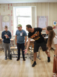 Design for Change en Letonia con IN-HABIT y Mazpulki